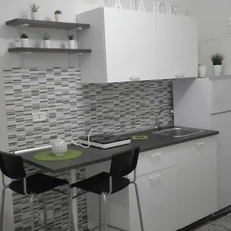 Апартаменти House Mattia Барі