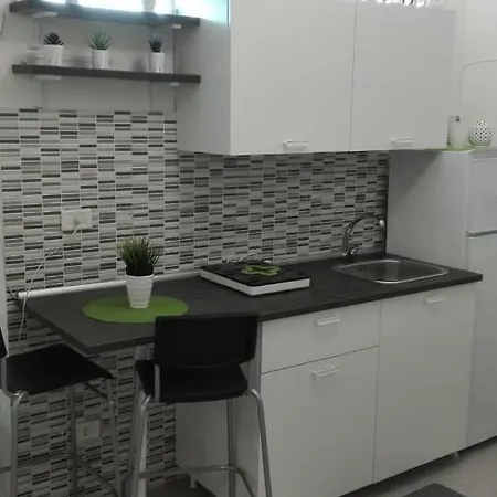 House Mattia Апартаменти